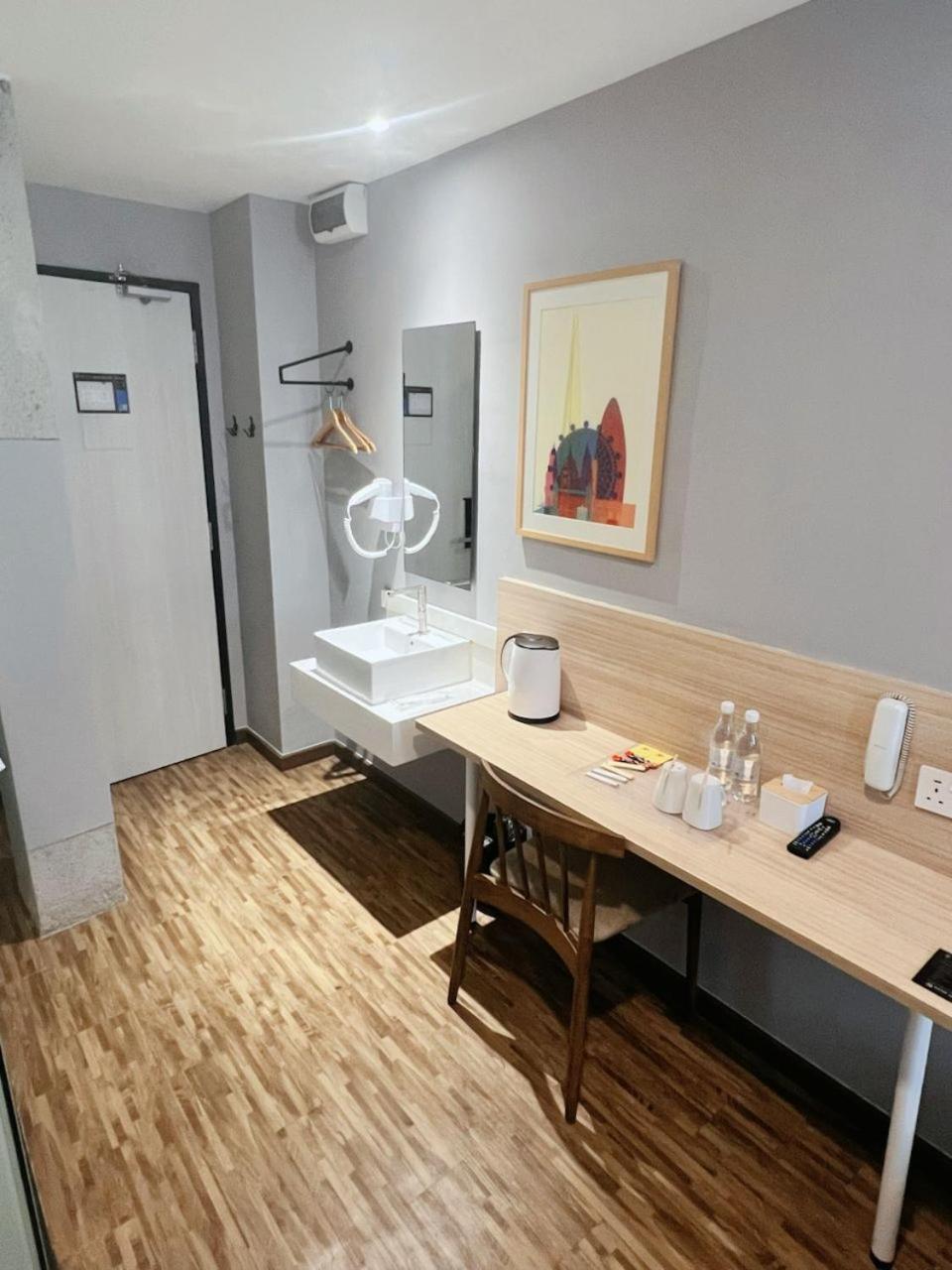Hako Hotel Skudai Exteriör bild
