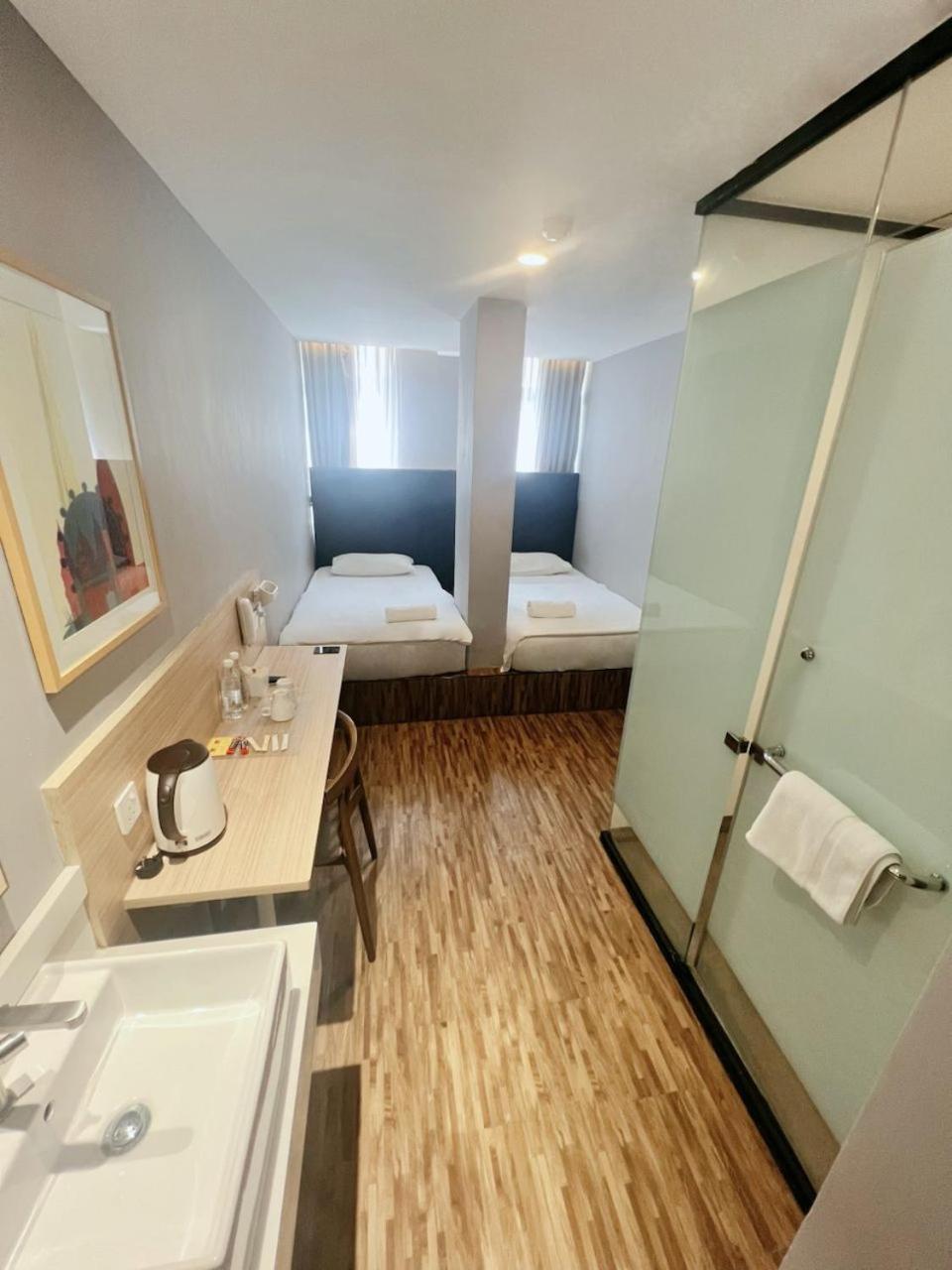 Hako Hotel Skudai Exteriör bild