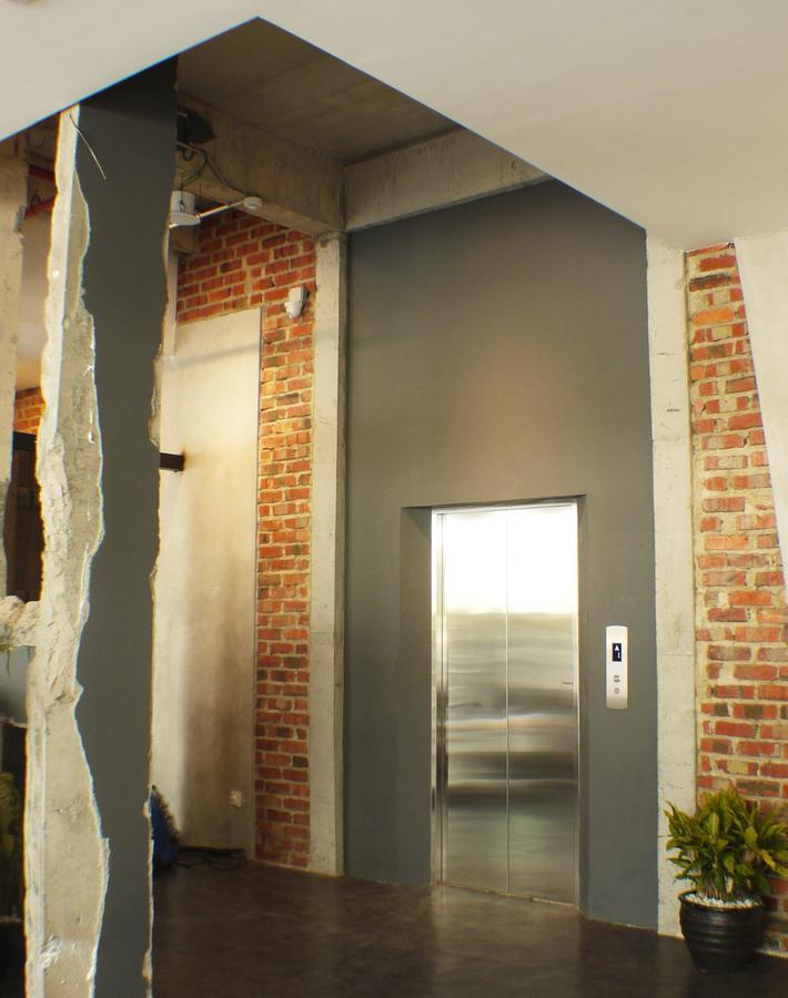 Hako Hotel Skudai Exteriör bild