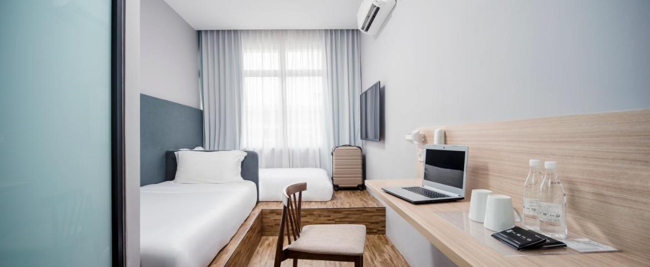 Hako Hotel Skudai Exteriör bild